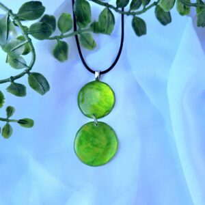 NE02 - Mia Green 2 Tier Pendatn